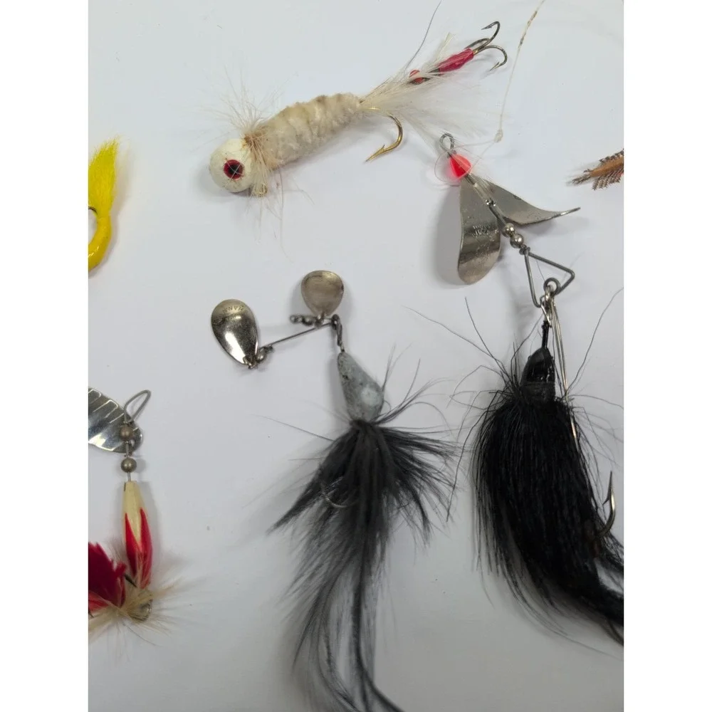 Vintage Fishing Lure Lot of 17